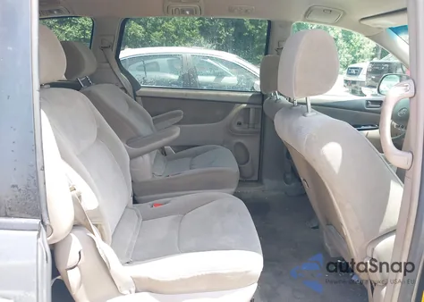 2004 Toyota Sienna Le из США, поврежденный, VIN 5TDZA23C84S096517